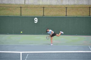 テニス少年女子決勝の三重県選手