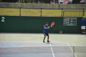 テニス少年男子決勝の千葉県の選手