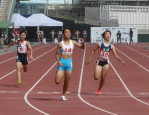 陸上少年女子Ｂ１００メートル予選