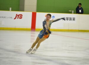 フィギュア成年女子、住吉りをん（東京）のフリーの演技＝30日、ヘルスピア倉敷