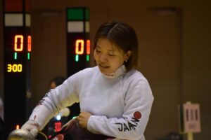 フェンシングの成年女子エペで優勝した滋賀の稲山友梨＝２日、ウカルちゃんアリーナ