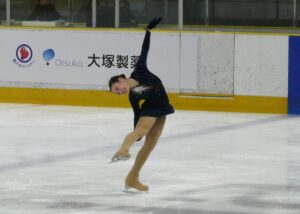 フィギュアスケート成年女子ＳＰで躍動する宮本藍里（北海道）（１月３０日、nepiaアイスアリーナ）