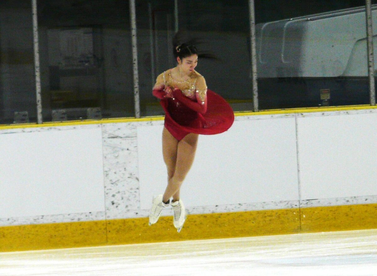 フィギュアスケート成年女子フリーでの小嶋孝夏（鳥取）のジャンプ（１月３１日、nepiaアイスアリーナ）